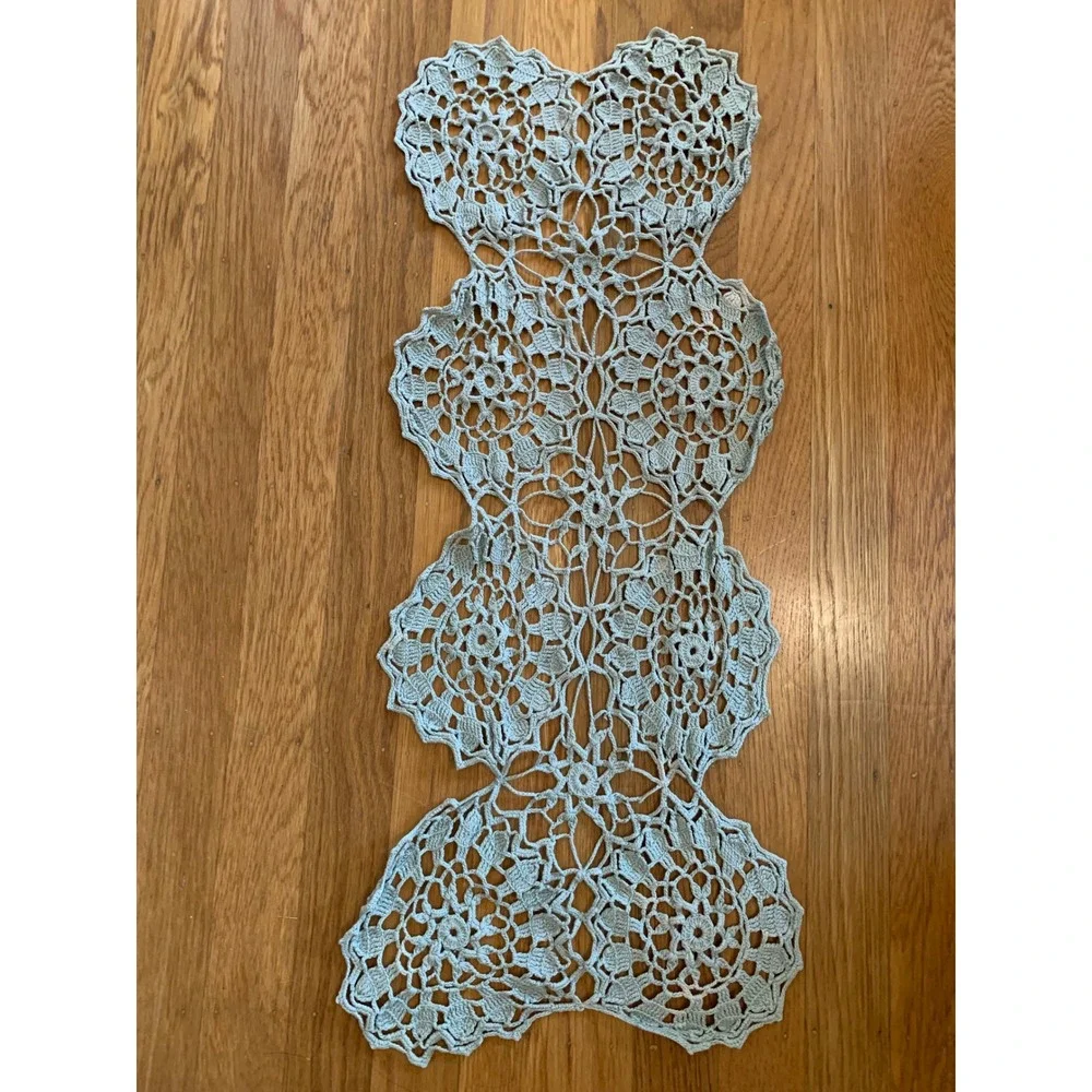 Vintage Handmade Crochet Lace Table Runner Sage Green Cotton Floral Doily 26